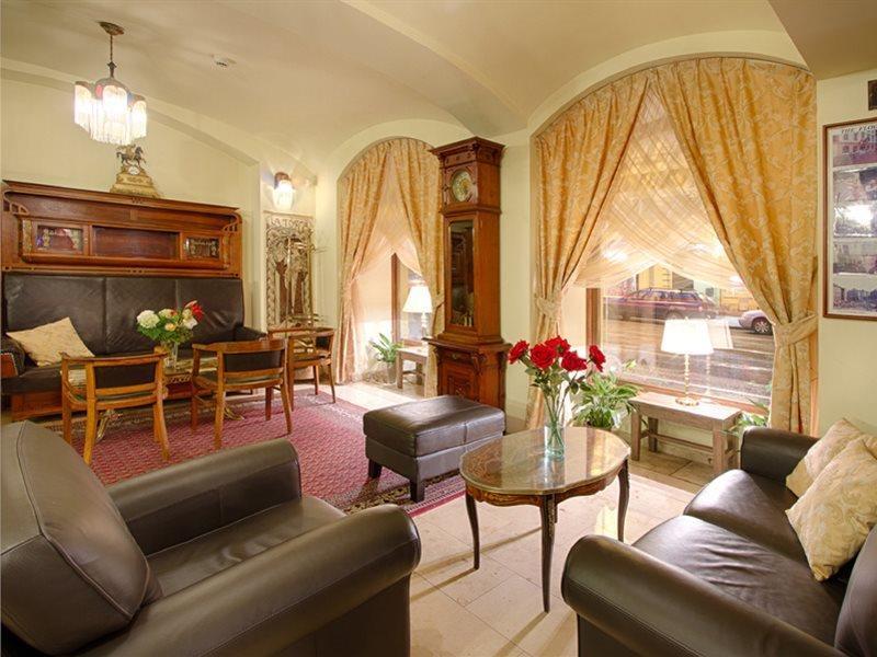 Mucha 4* Prague