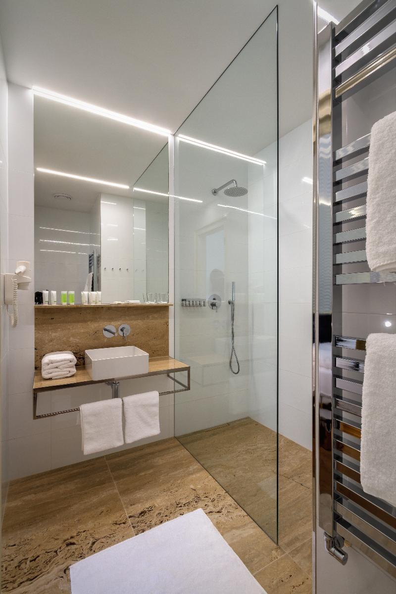 Mucha 4* Prague